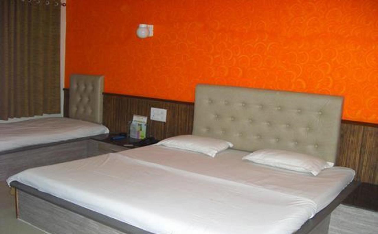 Savshanti Lake Resort Saputara Εξωτερικό φωτογραφία