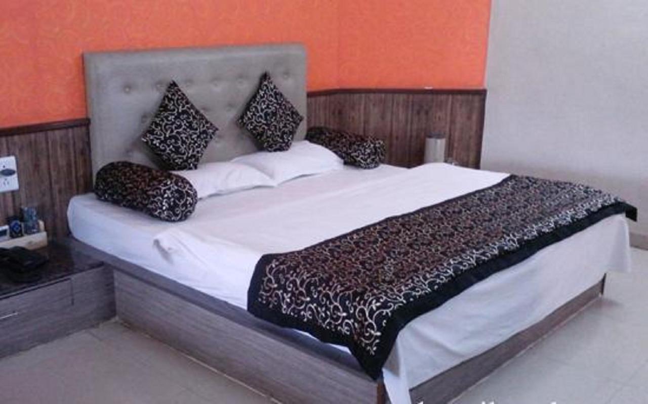 Savshanti Lake Resort Saputara Εξωτερικό φωτογραφία